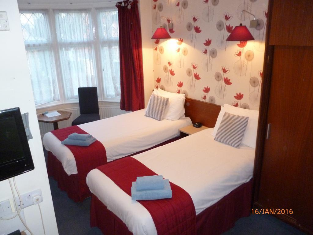 Grange Lodge Hotel - B&B London Room photo